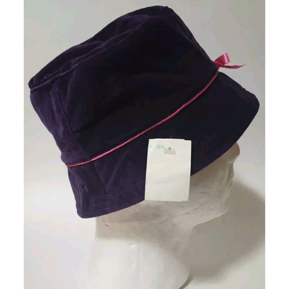 2004 BRATZ MGA Entertainment Inc. Girl Youth Bucket Hat Purple Velvet NEW! NOS